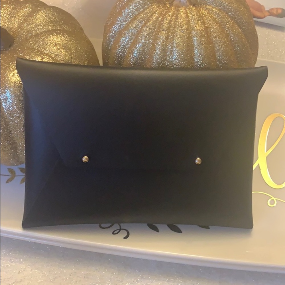 Tribe Alive leather clutch!